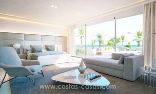 Nieuwe Moderne Eerstelijn strand Villa te koop, New Golden Mile, Marbella - Estepona 12