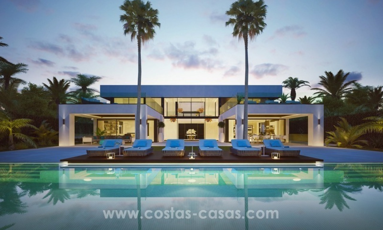 Nieuwe Moderne Eerstelijn strand Villa te koop, New Golden Mile, Marbella - Estepona 3