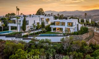 VERKOCHT. Opportuniteit! Laatste villa! Nieuwe moderne villa te koop aan de Golden Mile in Marbella. In een gated en beveiligd complex. Hoge korting! 30224 