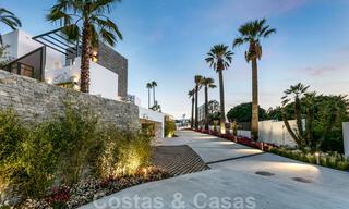 VERKOCHT. Opportuniteit! Laatste villa! Nieuwe moderne villa te koop aan de Golden Mile in Marbella. In een gated en beveiligd complex. Hoge korting! 30225 