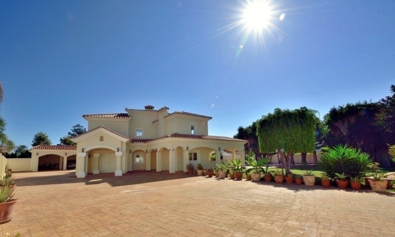 Luxe villa te koop vlakbij het strand in Marbella - Estepona 4