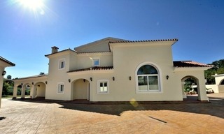 Luxe villa te koop vlakbij het strand in Marbella - Estepona 5