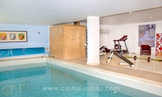 Eerstelijn golf design villa te koop in Nueva Andalucia, Marbella 17