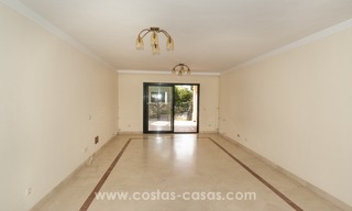Koopje! Appartement te koop in Nueva Andalucia op loopafstand van alle voorzieningen en Puerto Banus in Marbella 5