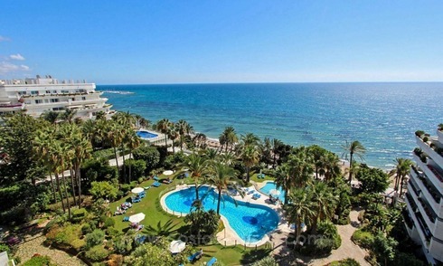 Opportuniteit: Te koop in Gran Marbella: appartement direct aan de strandboulevard 