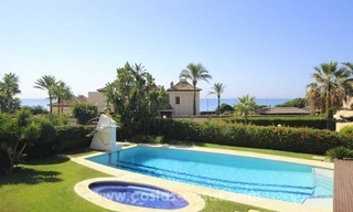 Beachside villa te koop - Marbella oost - Costa del Sol 12