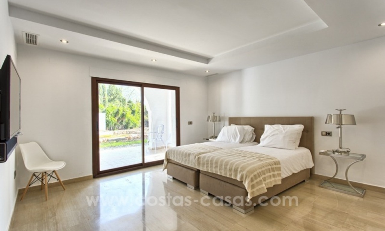 Villa te koop in een moderne andalusische stijl in Nueva Andalucia te Marbella 18