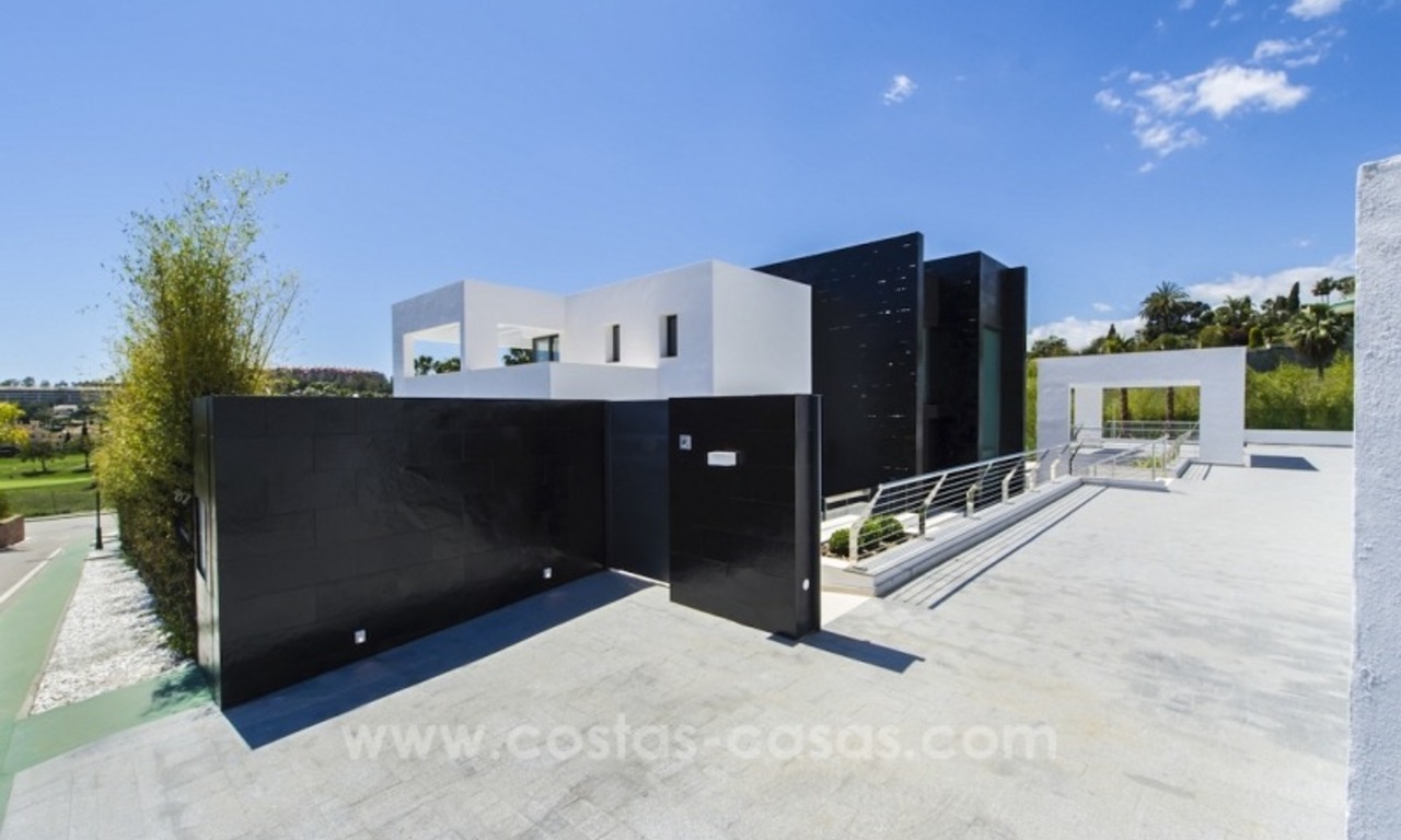 Nieuwe Moderne Design Villa te koop in Nueva Andalucia, Marbella 5