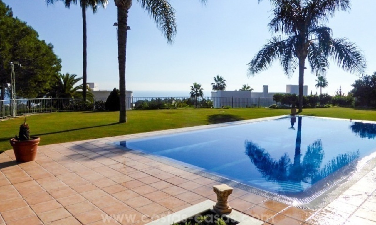 Villa te koop in Altos Reales op de Golden Mile te Marbella 0