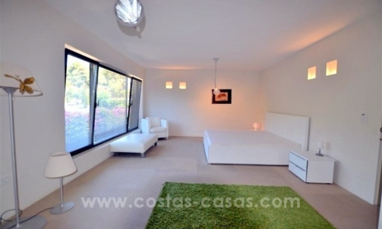 Ultra moderne design villa te koop in Benahavis – Marbella 24