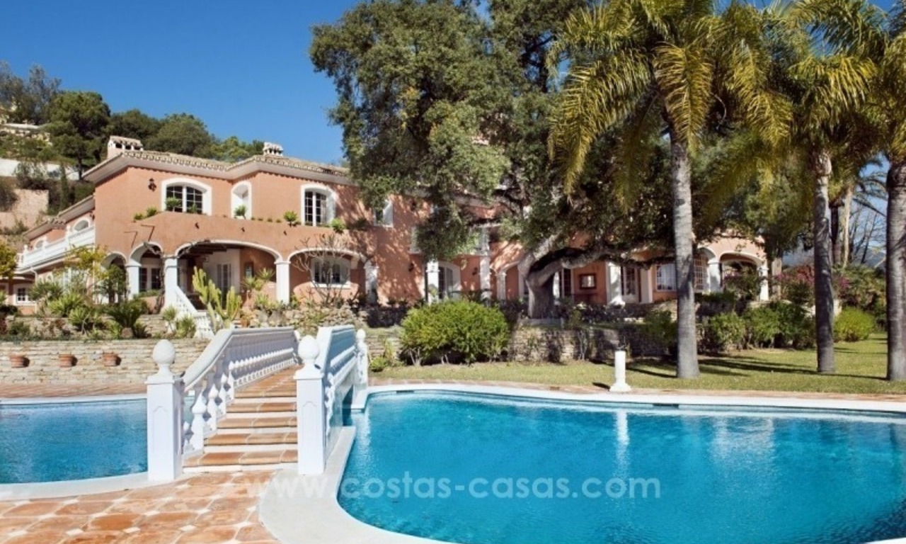 Luxe villa te koop in Marbella – Benahavis: El Madroñal landgoed met zeezicht 2