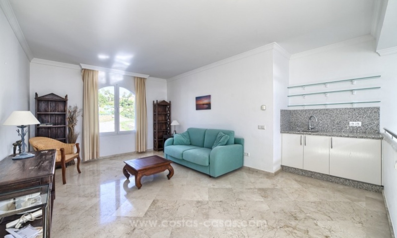Ruim 4-slaapkamer penthouse appartement te koop met zeezicht in Benahavis – Marbella 12