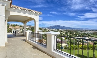 Luxe Villa met panoramisch zeezicht te koop, New Golden Mile, Marbella – Estepona 9
