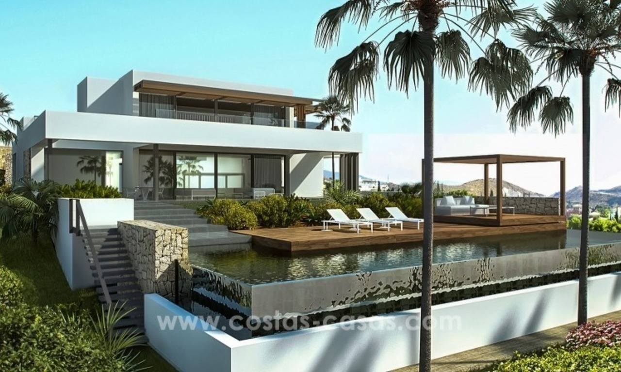 Moderne eerstelijn golf Villa te koop in golfresort op de New Golden Mile, Benahavis – Marbella 1