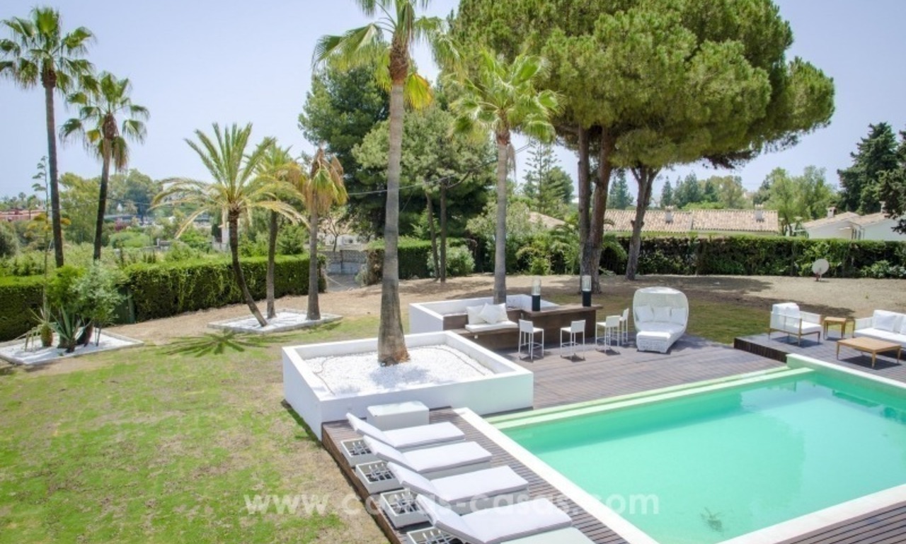 Gerenoveerde Moderne Villa te koop op de Golden Mile in Marbella 2