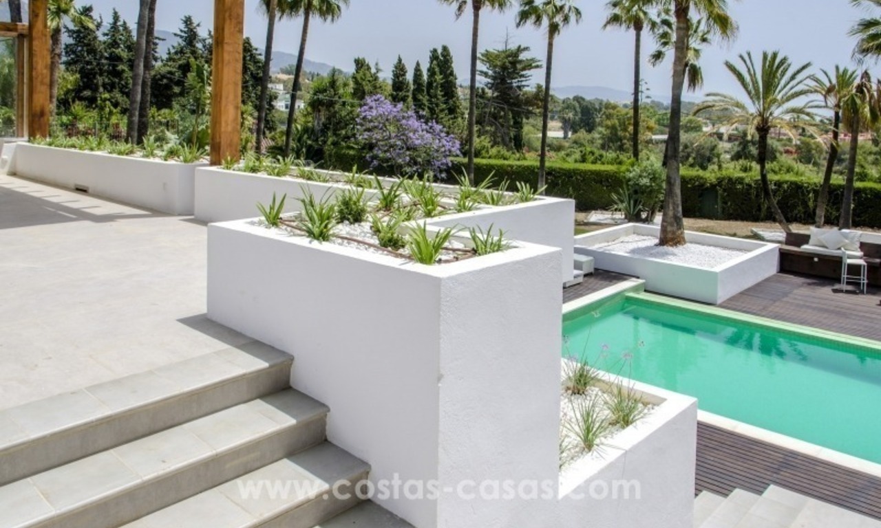 Gerenoveerde Moderne Villa te koop op de Golden Mile in Marbella 4