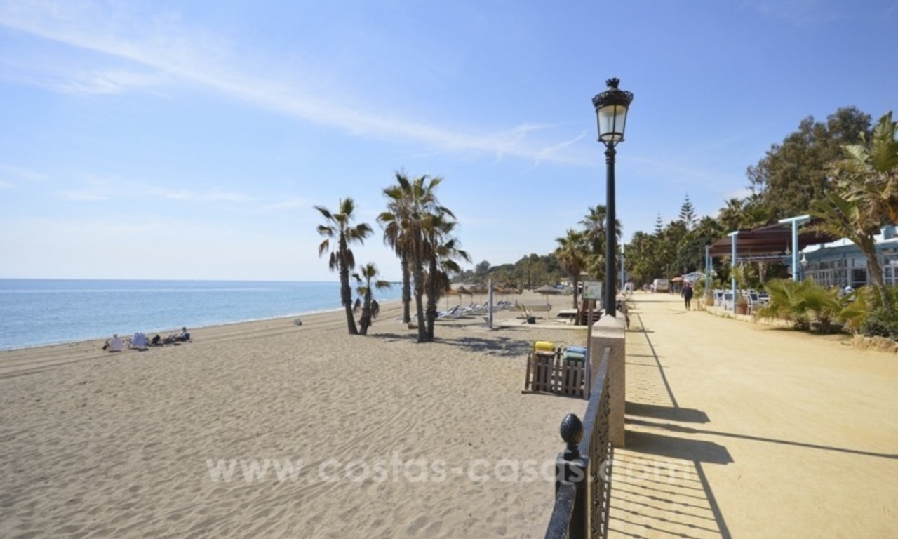 Beachside townhouse te koop op de Golden Mile in Marbella 4