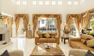 Te koop: Prachtige villa en architecten pronkstuk op de Golden Mile, Sierra Blanca - Marbella 7