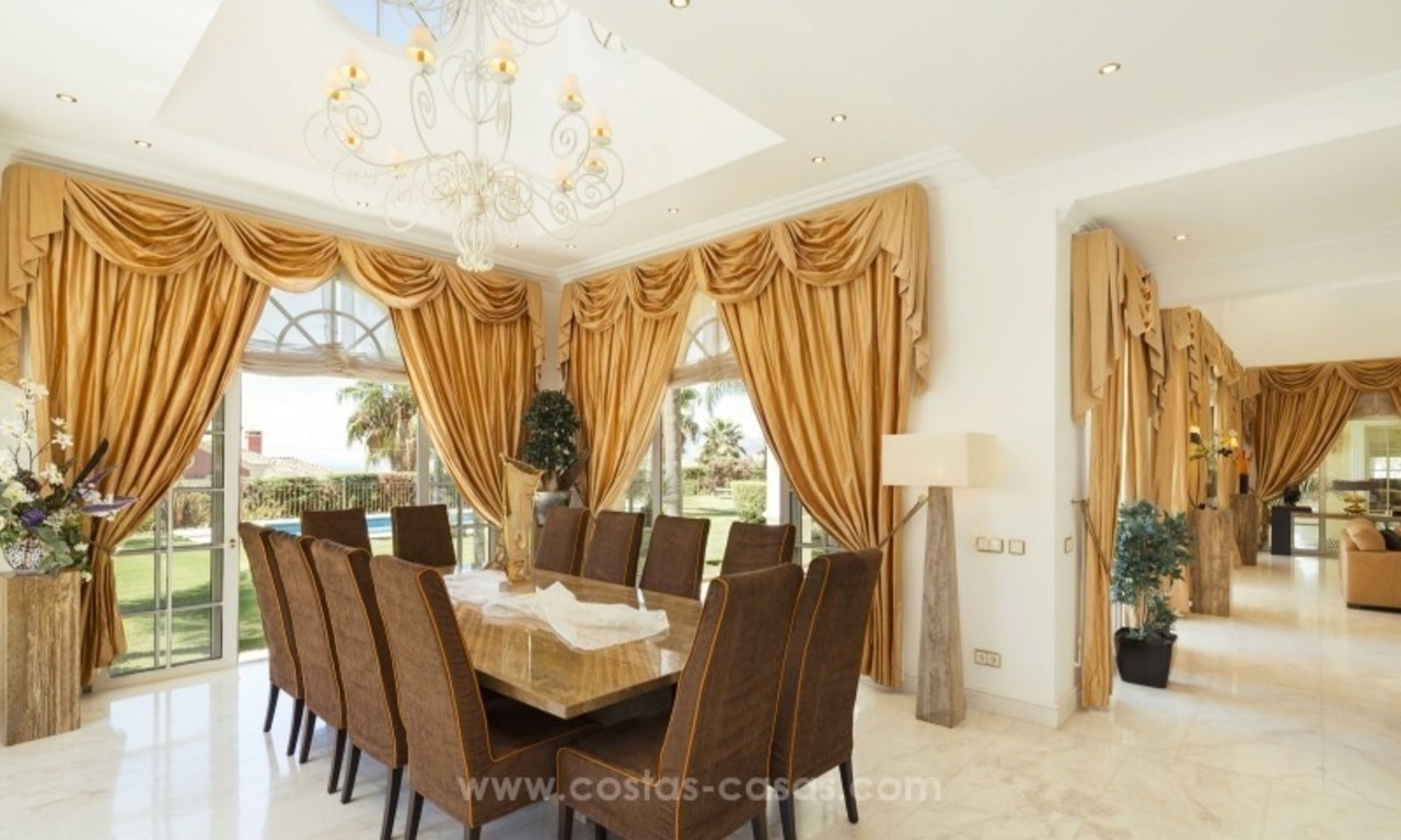 Te koop: Prachtige villa en architecten pronkstuk op de Golden Mile, Sierra Blanca - Marbella 9