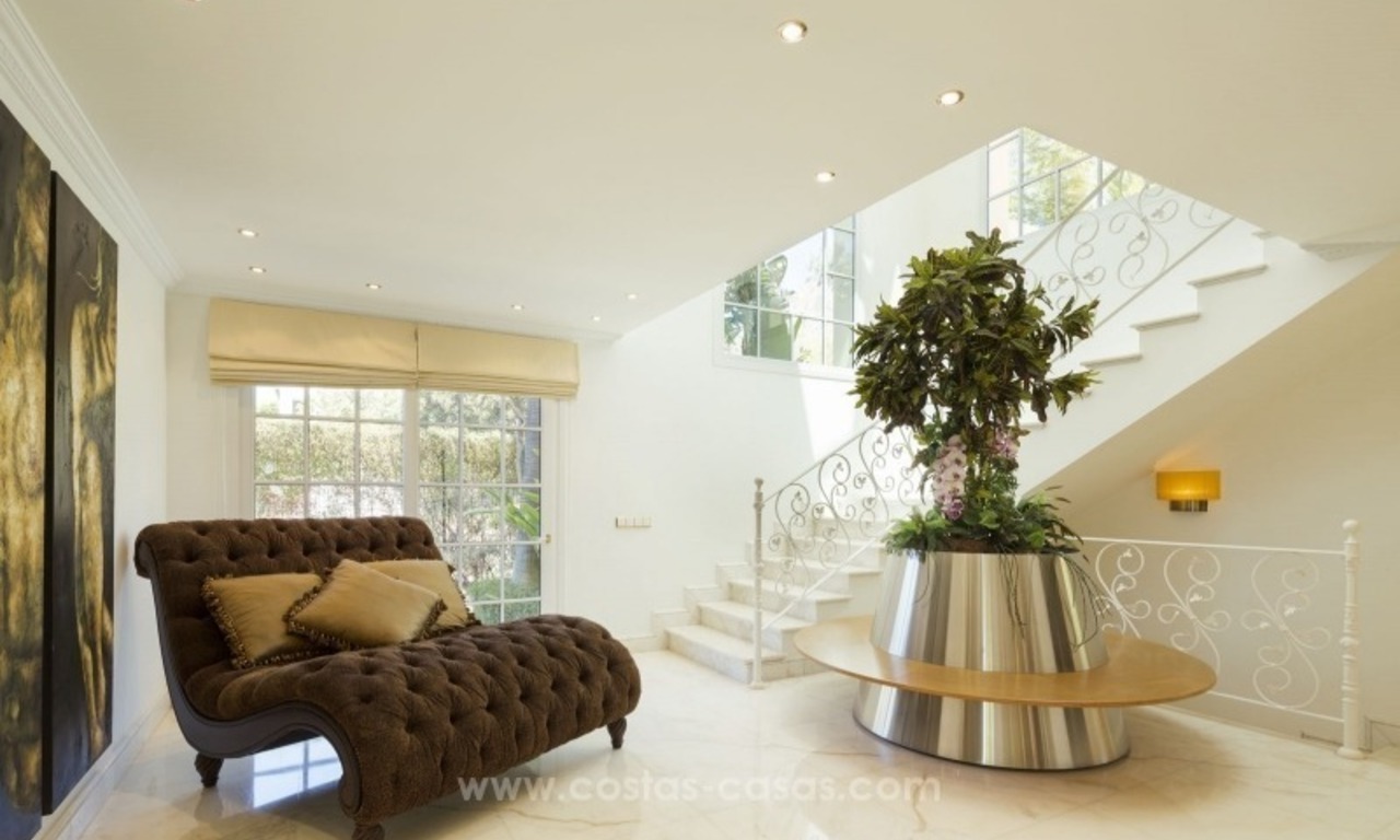 Te koop: Prachtige villa en architecten pronkstuk op de Golden Mile, Sierra Blanca - Marbella 6
