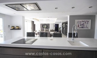 Villa in moderne stijl te koop in het gebied van Marbella - Benahavis 9