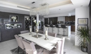 Villa in moderne stijl te koop in het gebied van Marbella - Benahavis 10