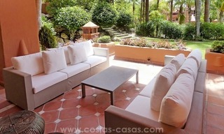 Luxe appartement te koop vlakbij Puerto banus in Nueva Andalucia te Marbella 1