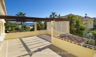 Tweedelijn strand villa te koop in Marbella met zeezicht en in onberispelijke staat 31