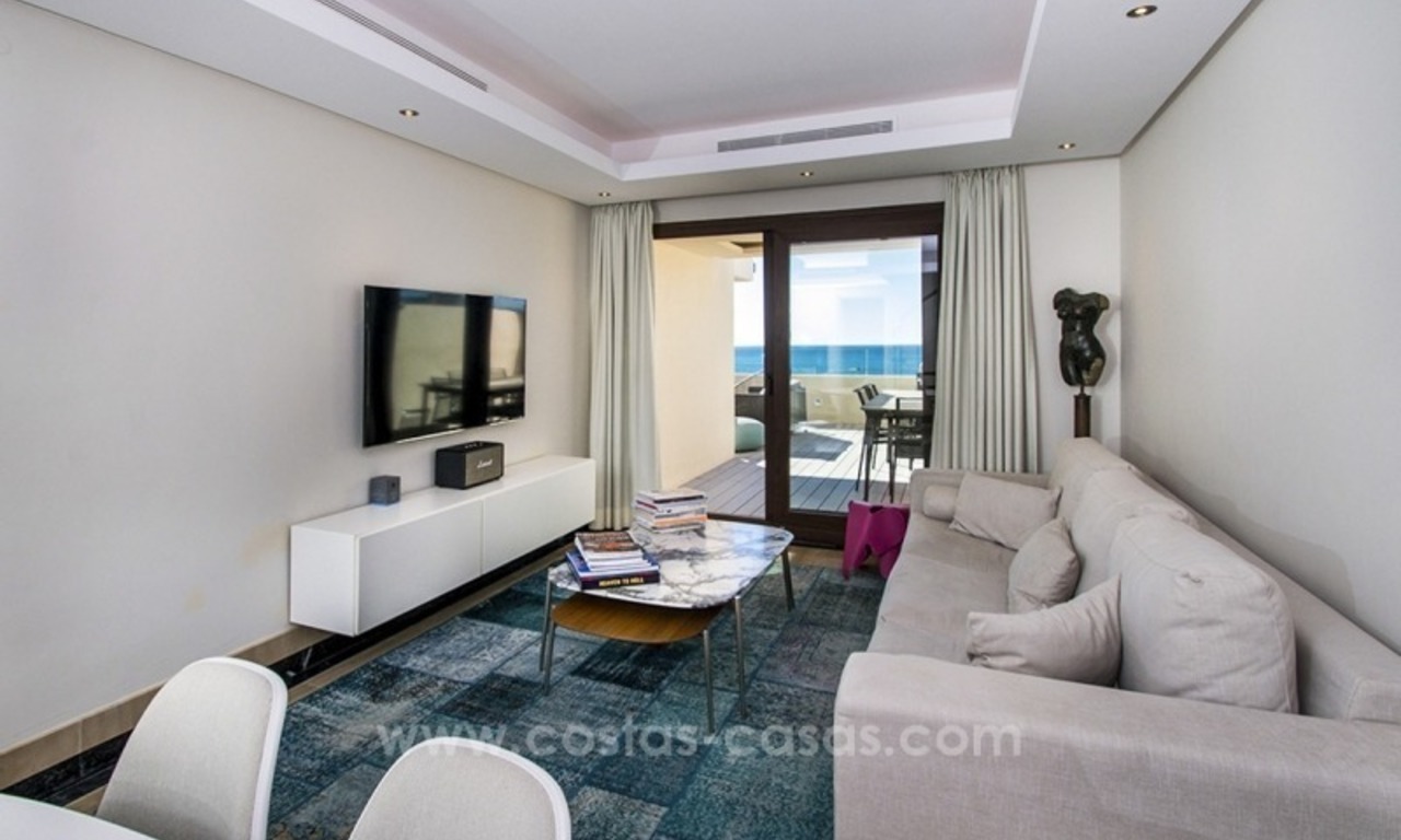 Modern Eerstelijn strand penthouse appartement te koop op de New Golden Mile, Marbella – Estepona 3