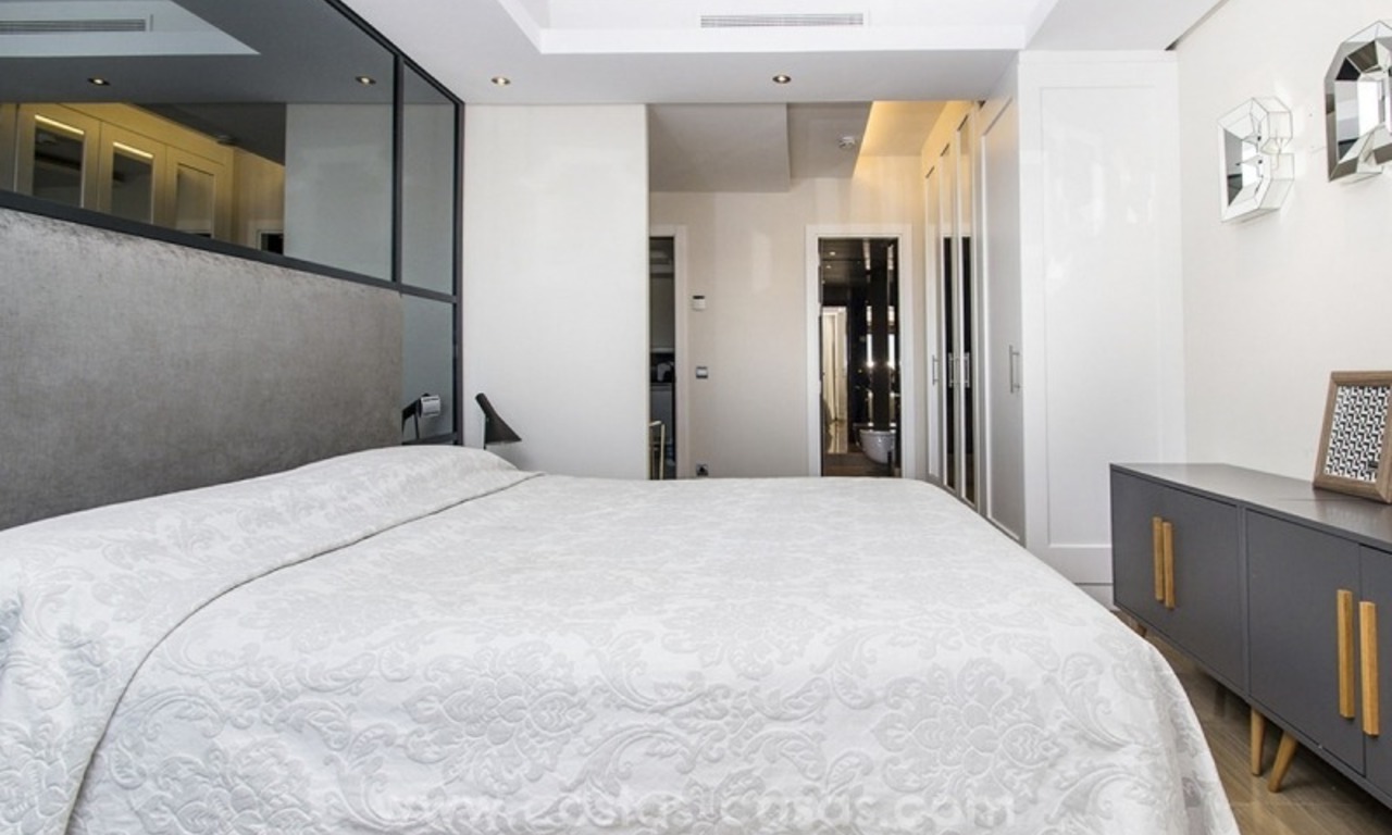 Modern Eerstelijn strand penthouse appartement te koop op de New Golden Mile, Marbella – Estepona 9