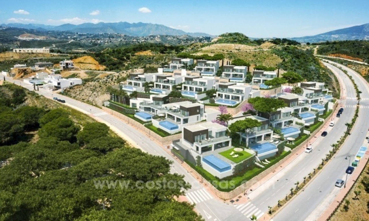 Nieuwe moderne villas te koop met zeezicht in La Cala de Mijas, Costa del Sol 2