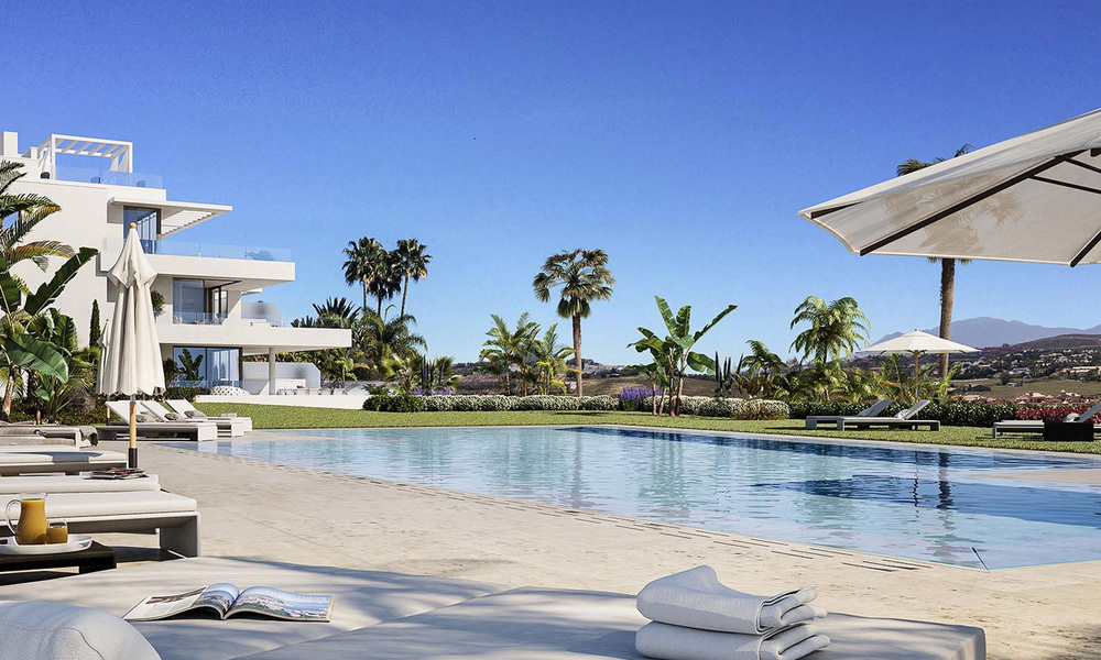 Instapklare moderne design appartementen te koop, nabij de golfbaan tussen Marbella en Estepona 23737