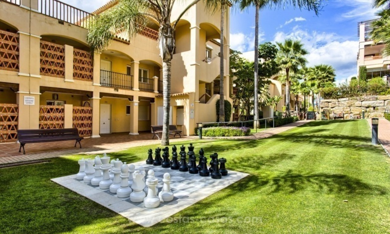 Ruim eerstelijn golf appartement te koop in Estepona – Benahavis – Marbella 17