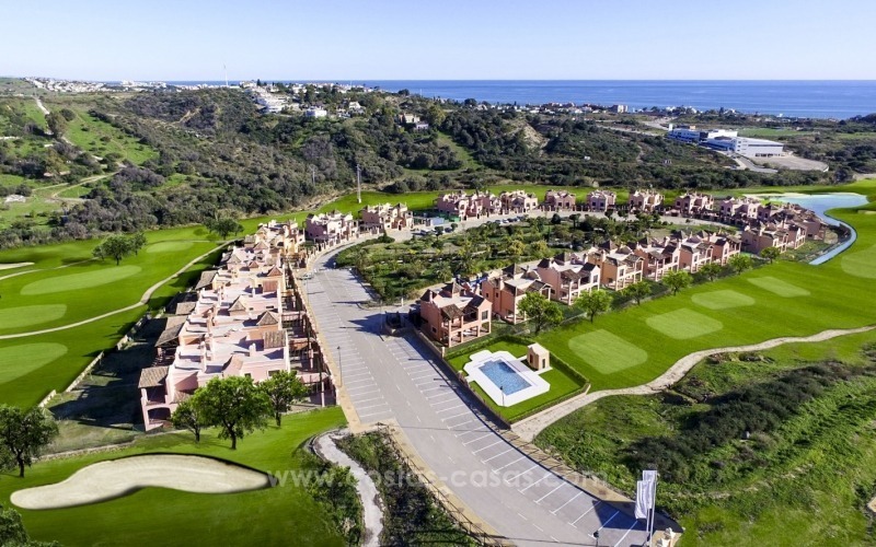 Eerste lijn golf villa´s te koop in Estepona, Costa del Sol