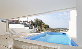 Moderne design appartementen met eigen zwembad te koop in boutique complex in Nueva Andalucia te Marbella 28743 