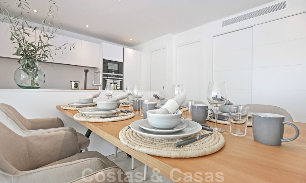 Moderne design appartementen met eigen zwembad te koop in boutique complex in Nueva Andalucia te Marbella 28751