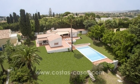 Private gerenoveerde villa te koop op de New Golden Mile tussen Marbella en Estepona 