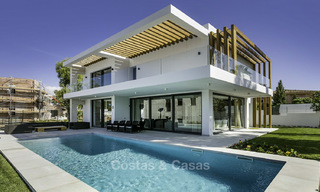 Nieuwe instapklare moderne villa te koop in Benahavis - Marbella, in een omheind villacomplex 16581 