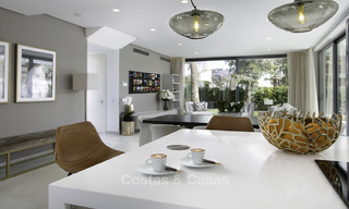 Nieuwe instapklare moderne villa te koop in Benahavis - Marbella, in een omheind villacomplex 16583 