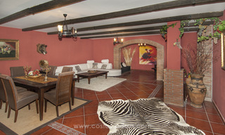 Villa te koop in Marbella – Benahavis met mooi golf- en zeezicht 29744 