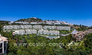 Nieuwe moderne appartementen te koop in Benahavis - Marbella met golf en zeezicht. Instapklaar. 7320 