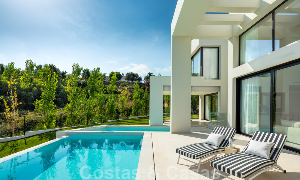 Te koop in Nueva Andalucia, Marbella: Nieuwe moderne villa in aanbouw 28952