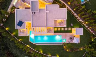 Te koop in Nueva Andalucia, Marbella: Nieuwe moderne villa in aanbouw 28963 