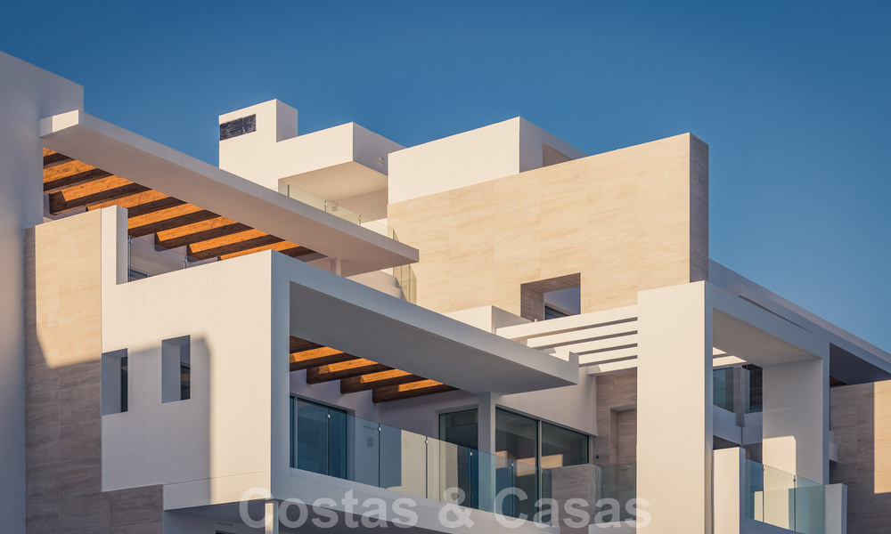 Moderne nieuwe luxe appartementen te koop met zeezicht op slechts enkele minuten rijden van Marbella centrum 38348