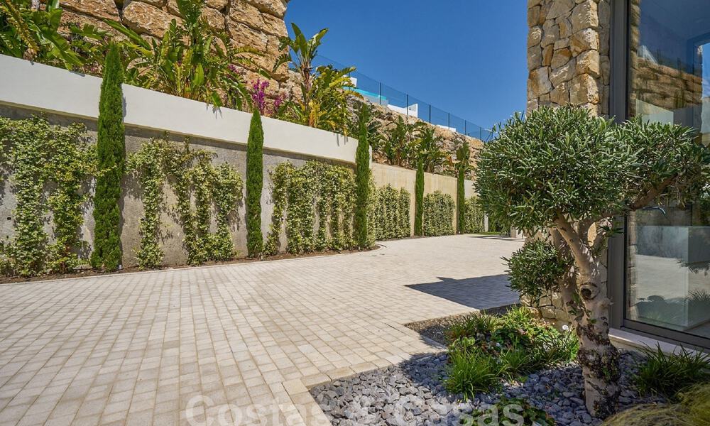  Instapklare moderne villa te koop, eerstelijns golf, te Benahavis - Marbella 58536
