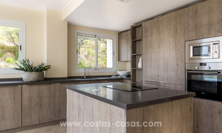 Nieuwe luxe appartementen te koop in Andalusische stijl temidden de natuur in Marbella 21549 