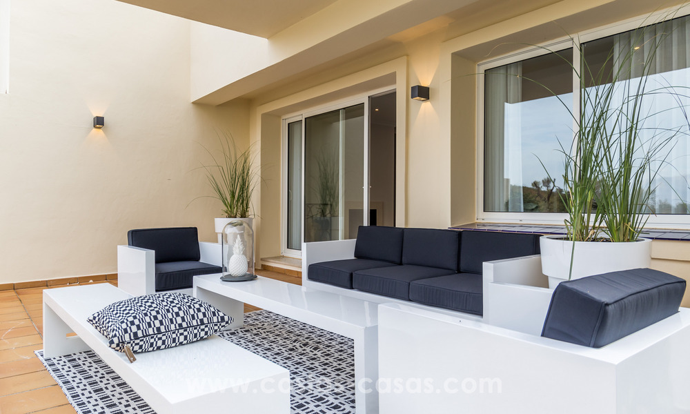 Nieuwe luxe appartementen te koop in Andalusische stijl temidden de natuur in Marbella 21557
