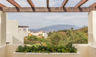 Nieuwe luxe appartementen te koop in Andalusische stijl temidden de natuur in Marbella 21579 