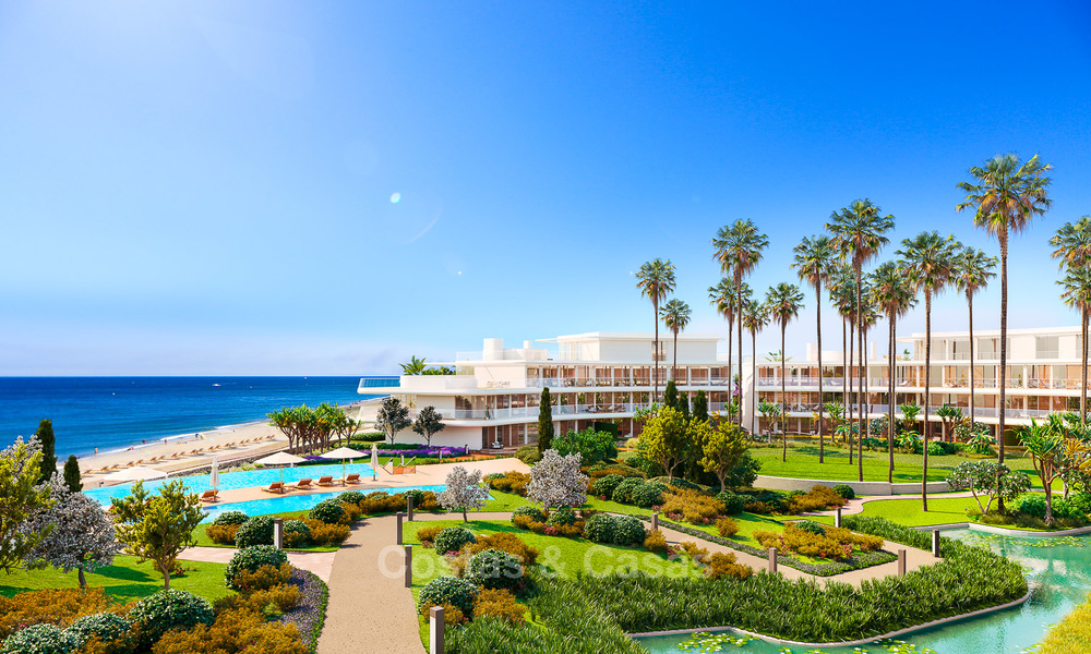 Instapklare spectaculair moderne luxe eerstelijns strand appartementen te koop in Estepona, Costa del Sol 3844