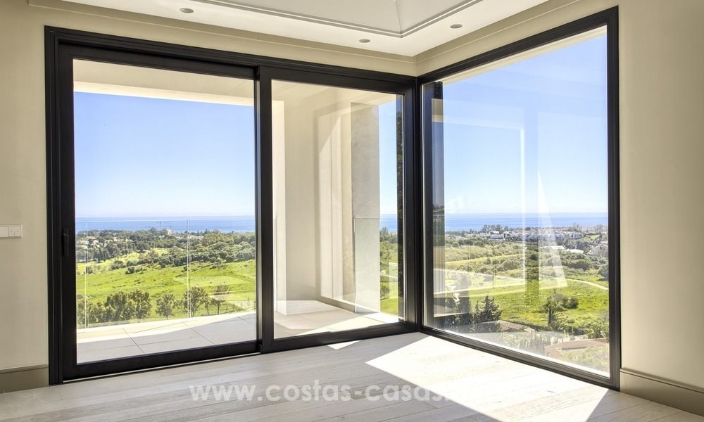 Moderne nieuwbouw villa te koop met zeezicht in Benahavis – Marbella 259